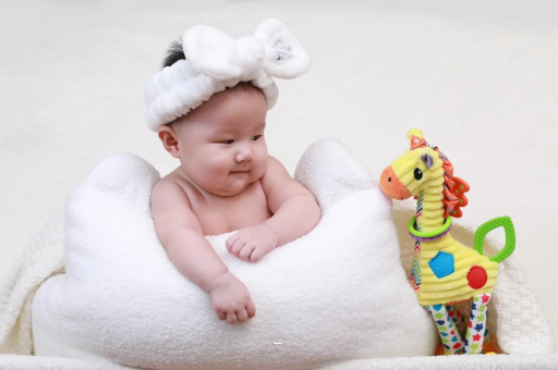 十堰宝宝头上的旋